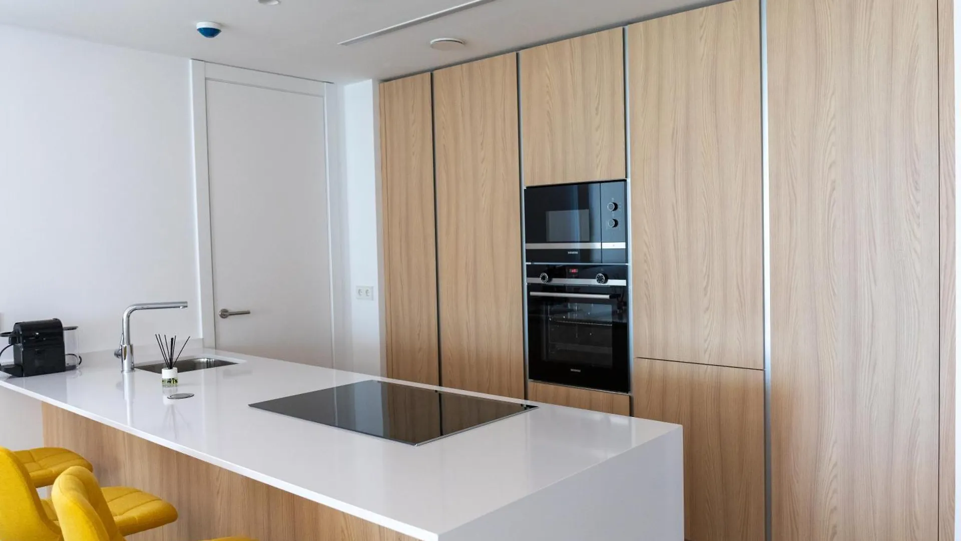 Apartment Elegant 3 Bedroom Home Next To Santa Clara Golf Marbella