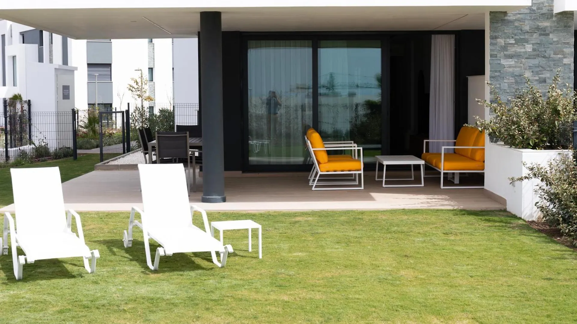 Elegant 3 Bedroom Home Next To Santa Clara Golf Marbella Apartment