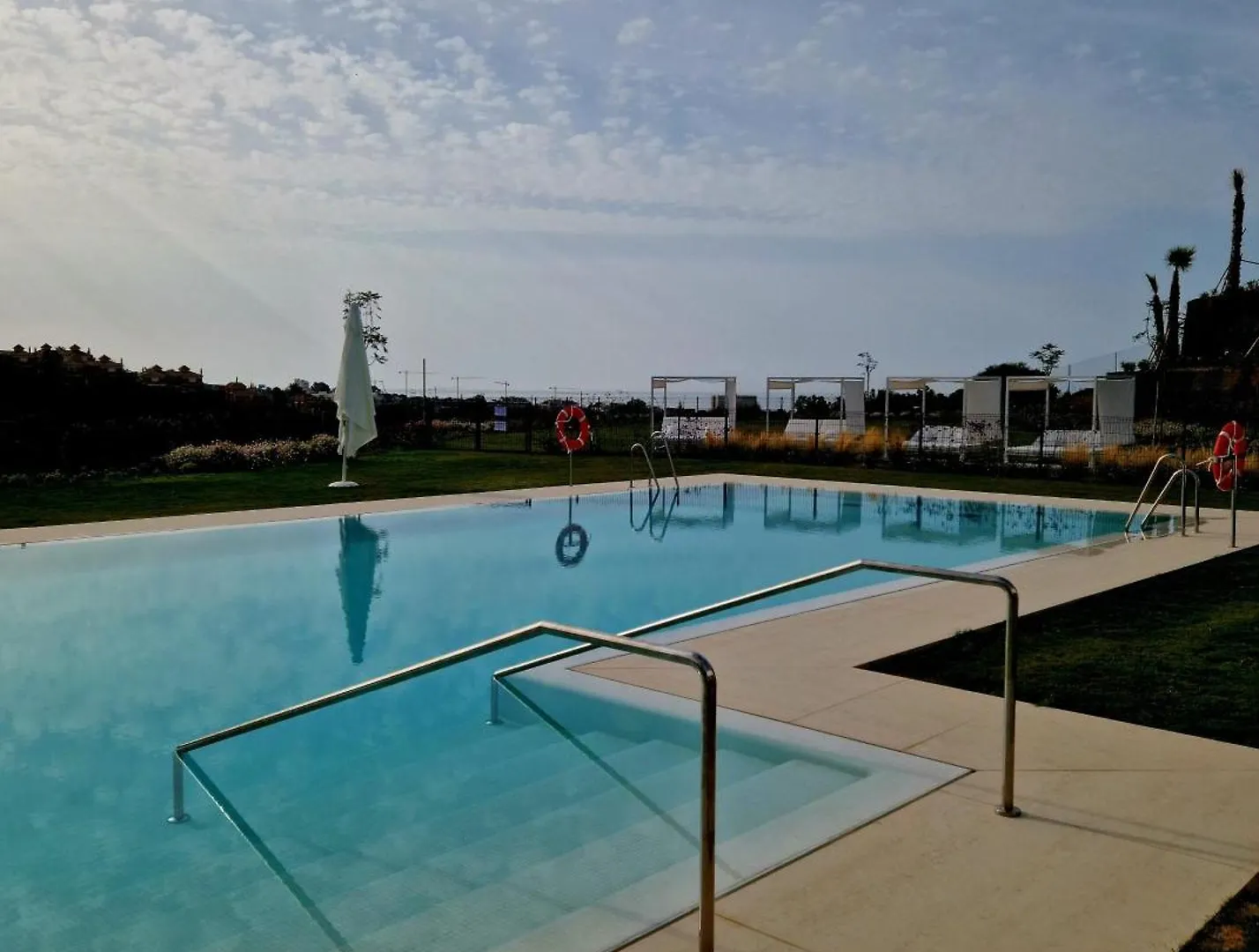 Apartment Elegant 3 Bedroom Home Next To Santa Clara Golf Marbella