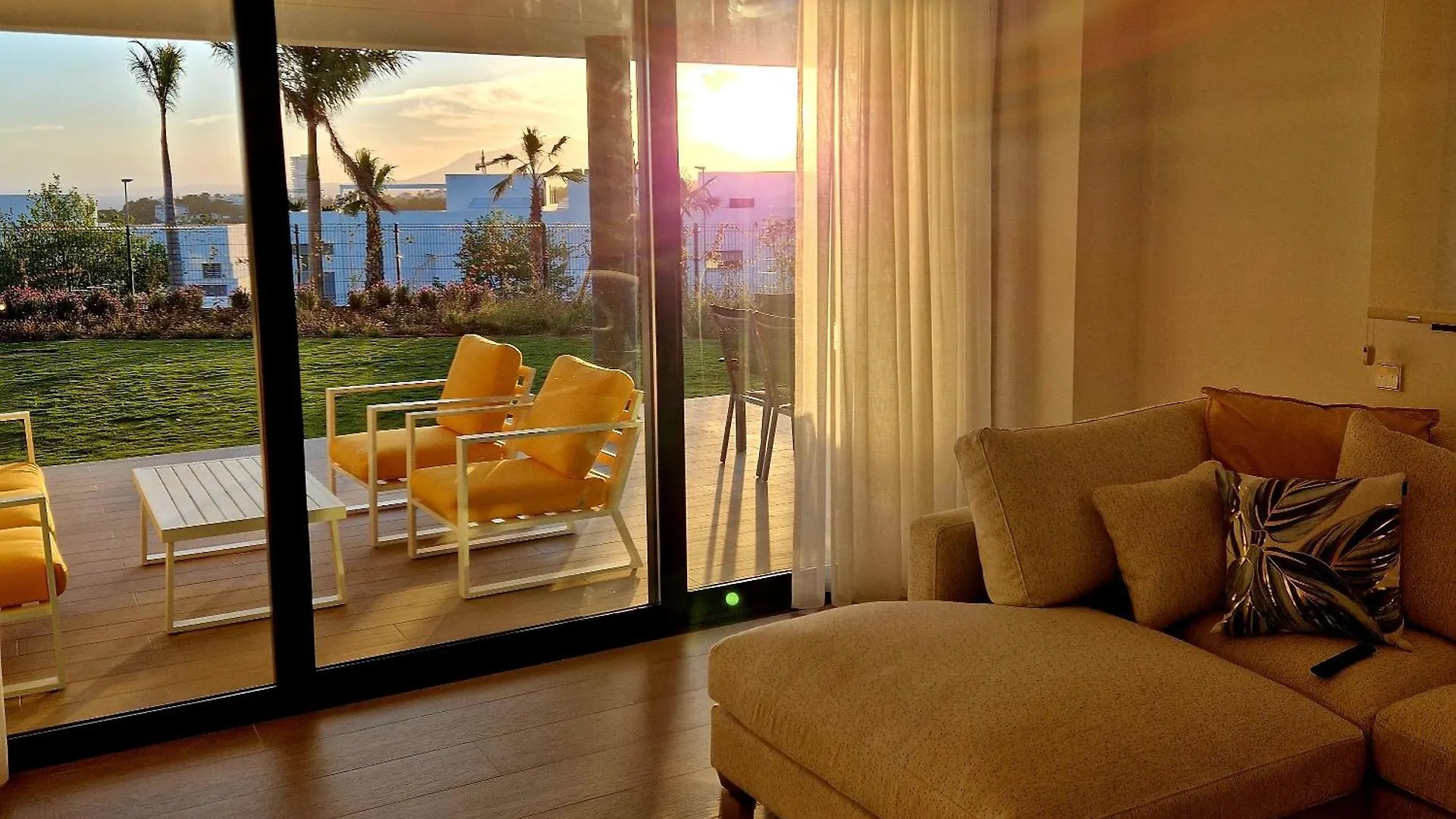 Elegant 3 Bedroom Home Next To Santa Clara Golf Marbella
