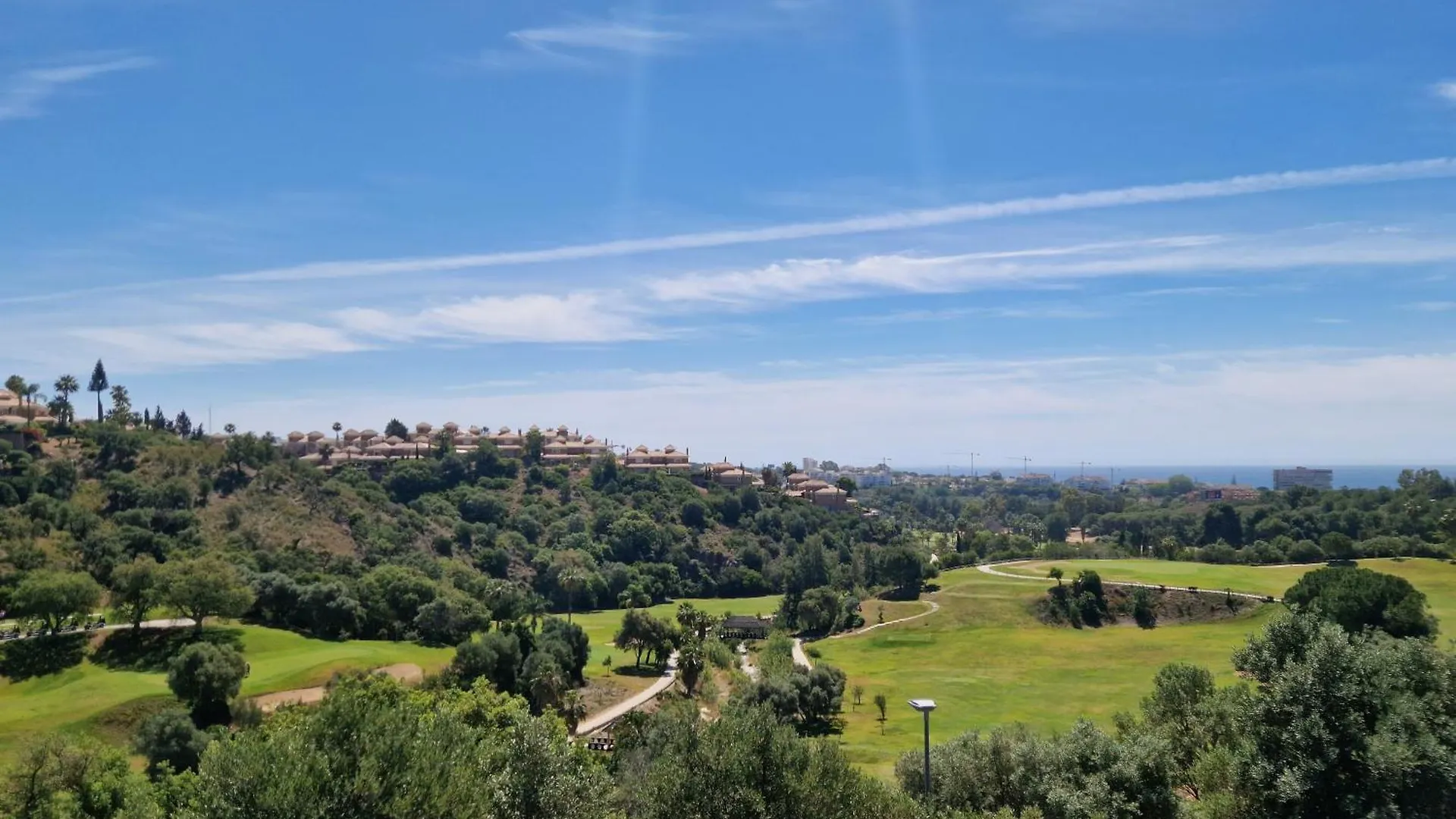 Elegant 3 Bedroom Home Next To Santa Clara Golf Marbella 0*,